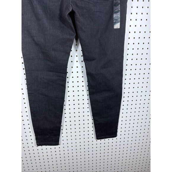 L.L Bean woman’s flex pull on jeans size 12 - Picture 4 of 11